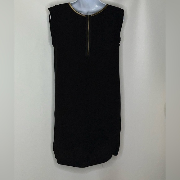 Naf Naf women’s Black gold viscose shift dress button hem sz 36 US 8 nwt - Picture 2 of 4